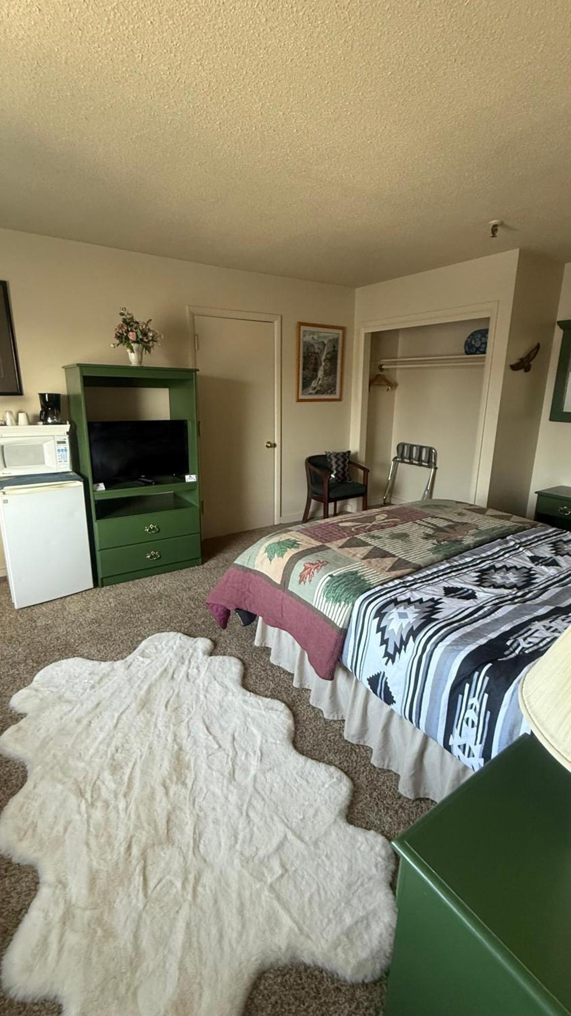 The Kenai Inn Bagian luar foto